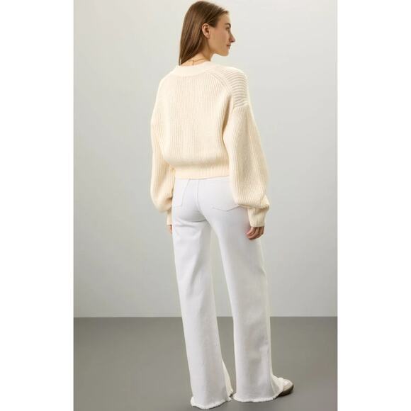 TOCCIN X RTR Off-white Solid Beach Cardigan - Picture 4 of 9